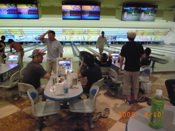 bowling2.jpg